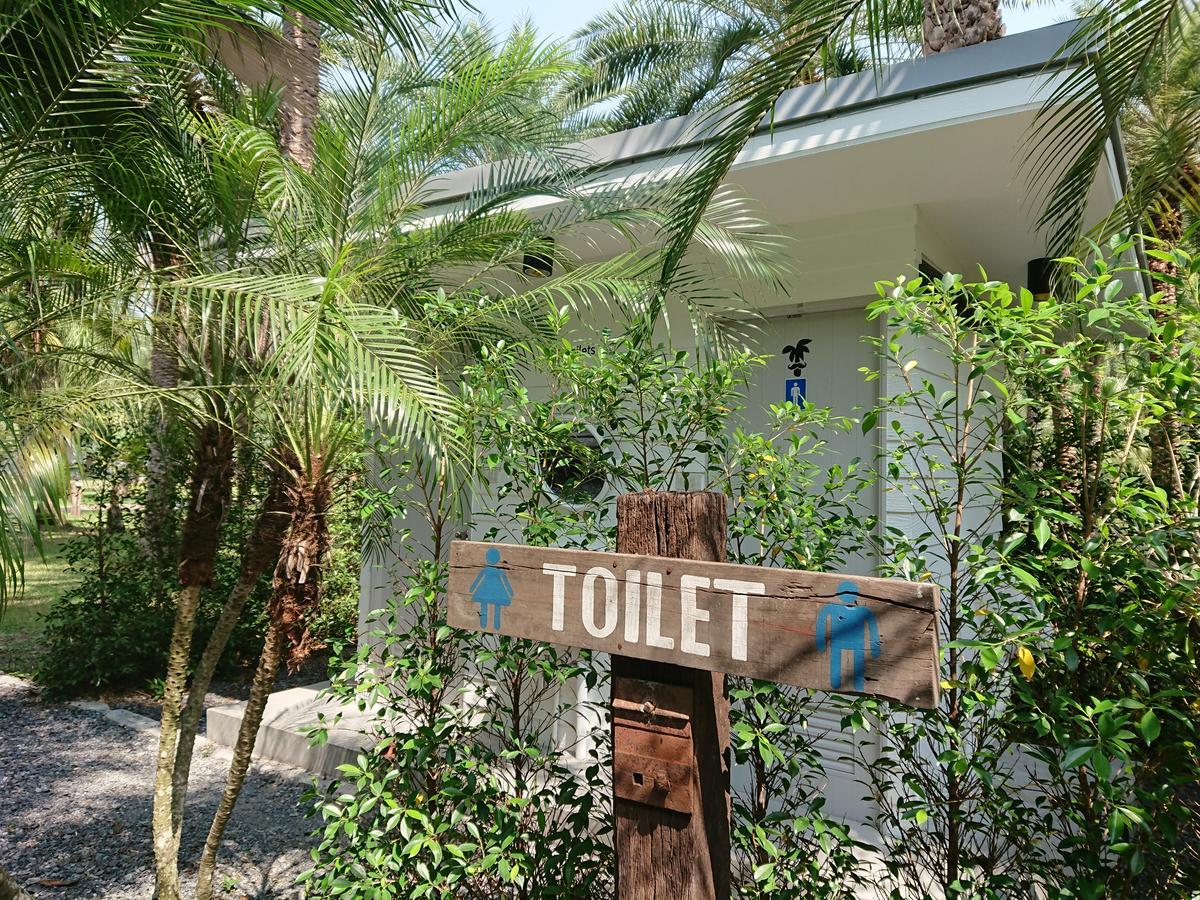 Lopburi Palm Resort Exterior photo